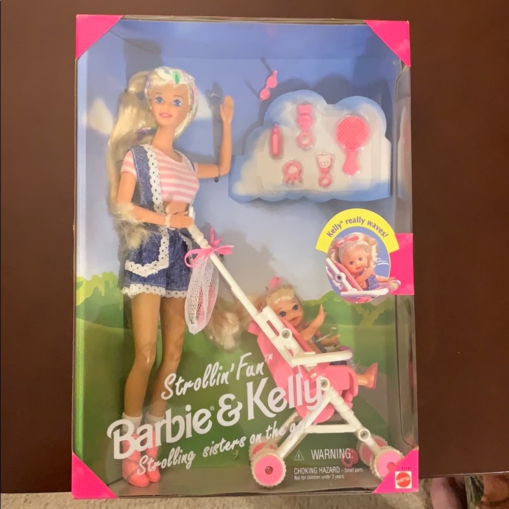 Strollin’ Fun Barbie and Kelly Play Set (1995)